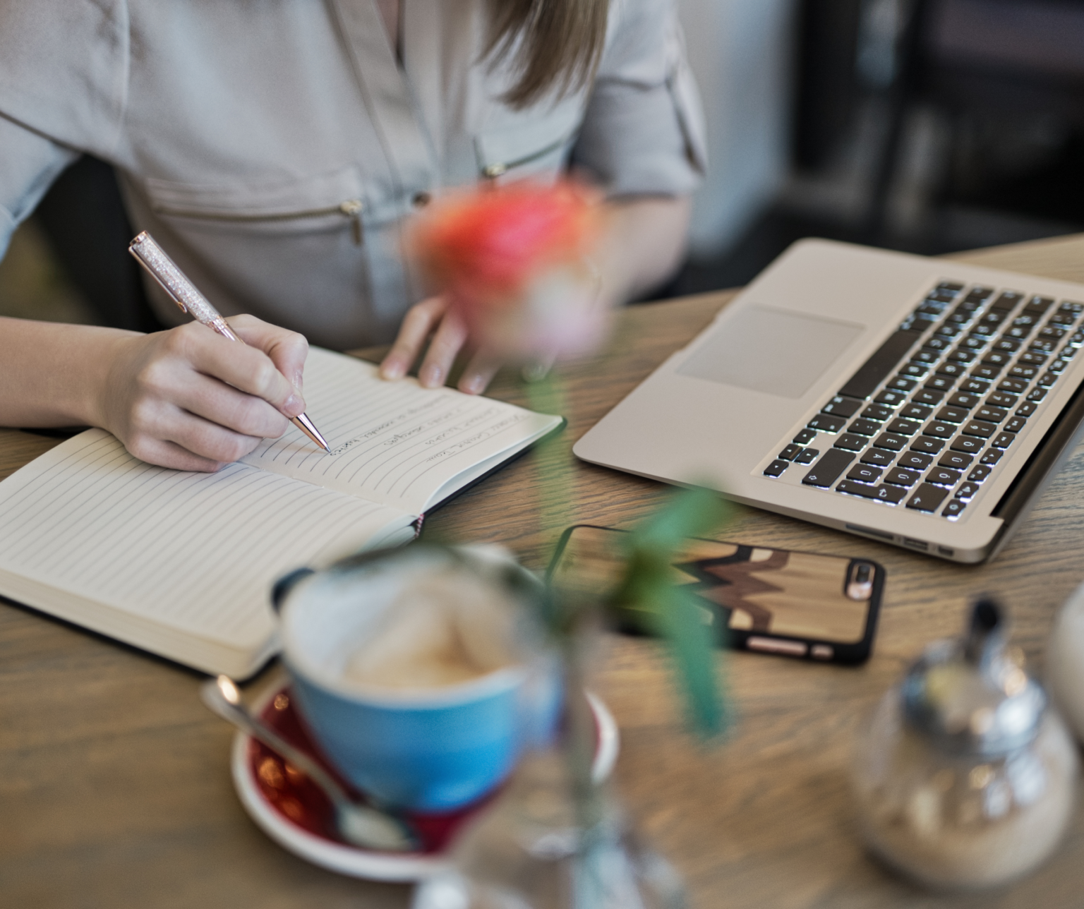The Benefits of Hiring Professional Content Writing Services