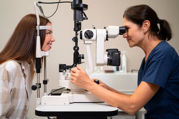 MTO Eye Exam in Brampton for Seniors and New Ontario Drivers