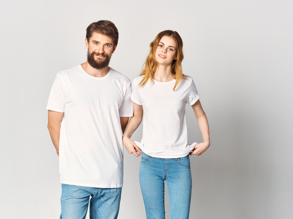 How to Verify Quality Before Ordering Wholesale White T-Shirts in the UK